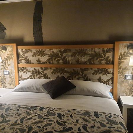 Cestello Room Duse-Rizzoli Bologna Ngoại thất bức ảnh